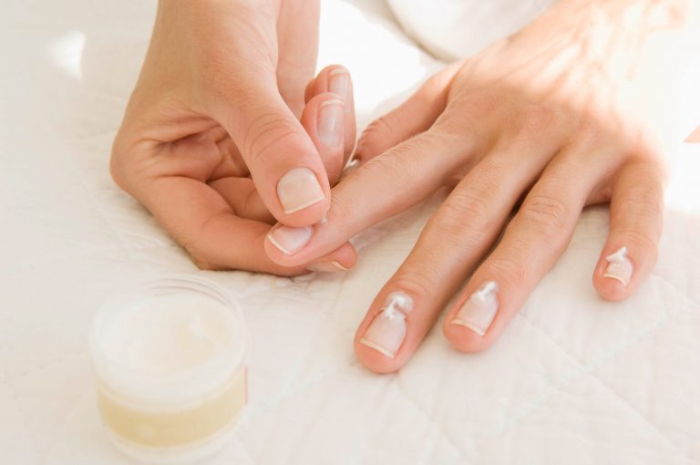 How to remove gel polish