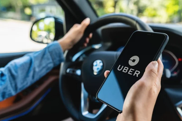 How much does an Uber driver make